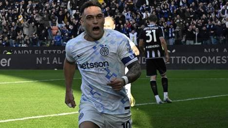 Lautaro Martinez feiert sein Tor