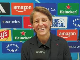Die Bayern-Frauen erwischen in der Champions League ein Hammerlos. Bianca Rech scherzt über das Wiedersehen mit Barça und betont, man freue sich auf die Duelle mit Europas Elite.