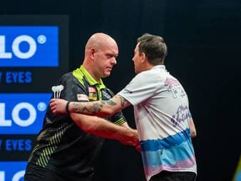 "Er ist einer von denen, die versuchen, lustig zu sein"