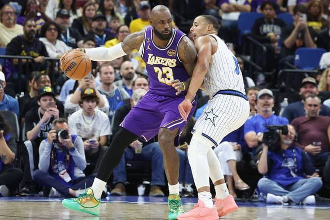 Historischer Abend für LeBron James