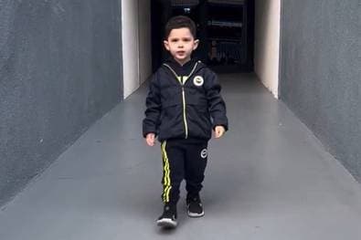 Diesen Vierjährigen müssen Fußball-Fans gesehen haben