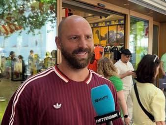 Liebäugelt Michael Olise mit einem Wechsel zu Real Madrid? Die Zukunft des französischen Nationalspielers beschäftigt auch die Fans des FC Bayern. Was halten sie von einem möglichen Abgang?