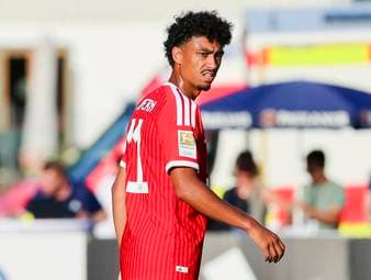 Brown feiert Bayern-Debüt