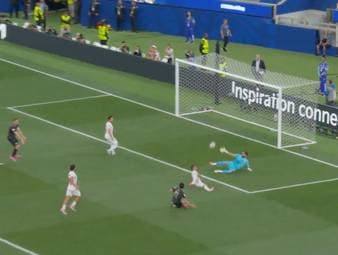 In einem umkämpften Spiel trennen sich der Iran und Neuseeland 2:2. Die "Kiwis" bleiben damit weiterhin ohne Sieg bei einer WM.