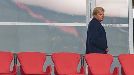 Oliver Kahn wird von vielen Bayern-Fans kritisiert