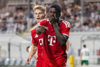 Bayern-Youngster legen mit Gala vor