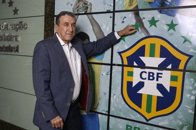 Krankenhaus! Brasilien bangt um Weltmeistertrainer
