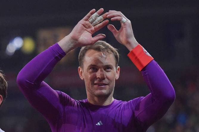 Lahm veröffentlicht glühende Eloge auf Neuer