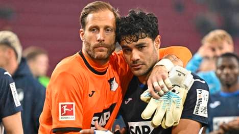 Ozan Kabak (r.) bleibt in Hoffenheim
