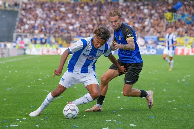 Hertha nach Elfer-Drama weiter