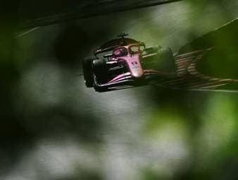 Mini baut F2-Gesamtführung aus