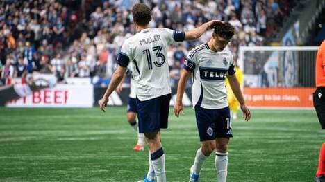 Thomas Müller und Sebastian Berhalter im Trikot der Vancouver Whitecaps