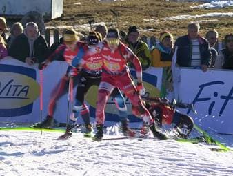 Die deutsche Frauen-Staffel sichert sich beim Biathlon-Weltcup in Hochfilzen ihr erstes Podest des Winters - und das, obwohl Franziska Preuß fehlt und Janina Hettich-Walz stürzt.