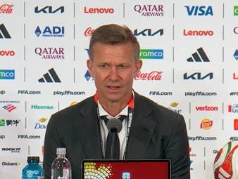 Kanada-Trainer Jesse Marsch gab nach dem 6:0-Sieg gegen Katar ein Update zur schweren Verletzung von Ismaël Koné. Zudem kritisierte er die Reaktion der katarischen Bank nach dem Platzverweis.