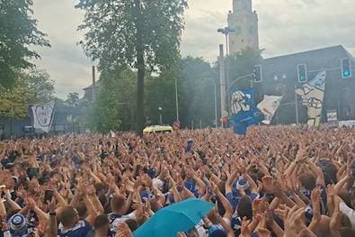 Was für Bilder! Schalke im Aufstiegsfieber