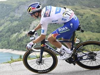 Florian Lipowitz schlägt im Kampf um den dritten Platz in der Gesamtwertung der Tour de France zurück. Tadej Pogacar steht kurz vor dem Tour-Sieg.