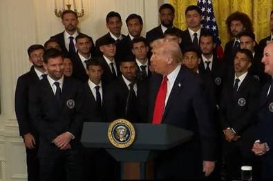 Plötzlich richtet Trump sein Wort an Messi