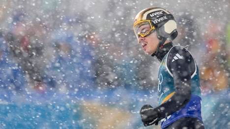 Das Skispringen im Super Team wurde wegen starken Schneefalls abgebrochen