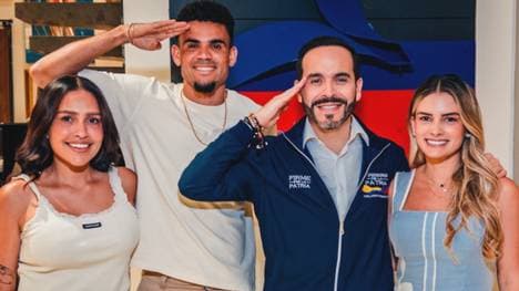 Luis Díaz zeigt sich mit dem designierten kolumbianischen Präsidenten
