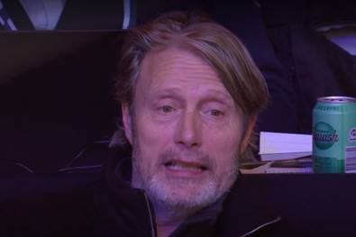 Hollywood-Star zittert bei deutscher Gala mit