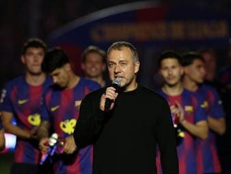"Am richtigen Ort": Flick verlängert bei Barca