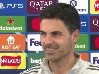 Während seine Mannschaft sich das Spiel von Manchester City gemeinsam ansah, zog sich Mikel Arteta zu Hause zurück und grillte in seinem Garten. Den anschließenden Moment beschreibt der Trainer als "einen der schönsten in seinem Leben".