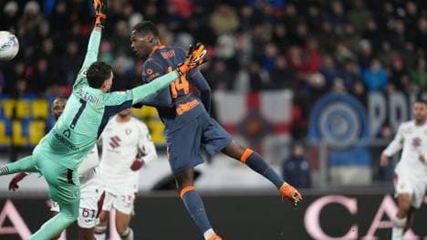 Bonny trifft per Kopf zur Führung