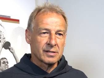 Bei der WM 2022 fieberte Jürgen Klinsmann noch mit Brasilien mit, bis zum bitteren Aus im Viertelfinale gegen Kroatien. Nun sieht er die Seleção deutlich stärker aufgestellt und glaubt, dass sie alles mitbringt, um bei der nächsten Weltmeisterschaft weit zu kommen.