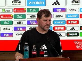 Union Berlins Manager Horst Heldt befürchtete in einer Medienrunde, dass sein Verein als nächster Gegner des FC Bayern unter dem Schiri-Ärger des Rekordmeister leiden könnte. Trainer Steffen Baumgart widerspricht.