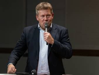 NHL-Spiele in Deutschland: Scharfe Kritik an Terminierung