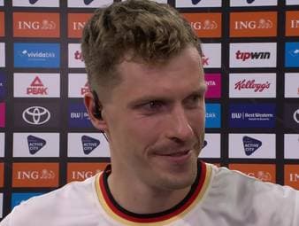 Die deutsche Basketball-Nationalmannschaft feiert in der Olympia-Vorbereitung einen Kantersieg gegen die Niederlande. Geburtstagskind Andreas Obst glänzt als Distanzschütze.