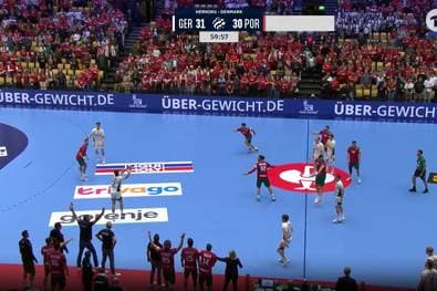 Dieses finale deutsche Tor hätte nicht zählen dürfen