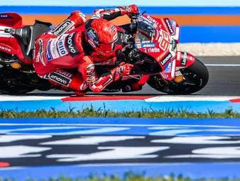 Márquez setzt Siegesserie fort