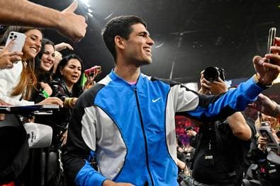 Amateure fordern Tennisstars in Melbourne