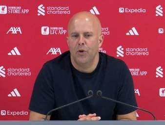 Nach den Pfiffen an der Anfield Road erklärt Arne Slot die umstrittene Auswechslung von Youngster Rio Ngumoha und zeigt Verständnis für die Reaktion der Fans.