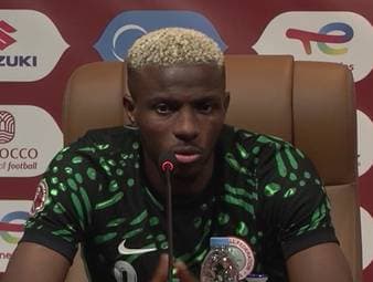 Galatasaray-Star Victor Osimhen betont, dass für ihn beim Afrika-Cup nicht persönliche Statistiken zählen. Der Stürmer will mit den Super Eagles Titel gewinnen und sieht sich auf dem richtigen Weg.