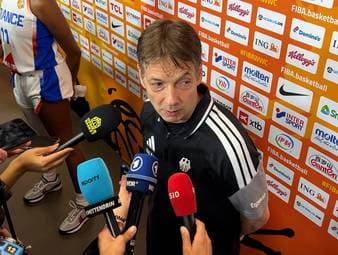 Obwohl die deutschen Damen das Halbfinale der Heim-WM gegen Frankreich verloren haben, sieht Bundestrainer Lange trotzdem Potenzial, gegen solche Gegner in der Zukunft zu gewinnen.