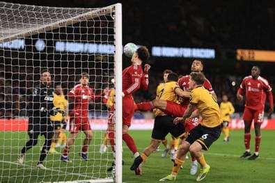 Liverpool-Blamage nach "Fehlschuss des Jahres"