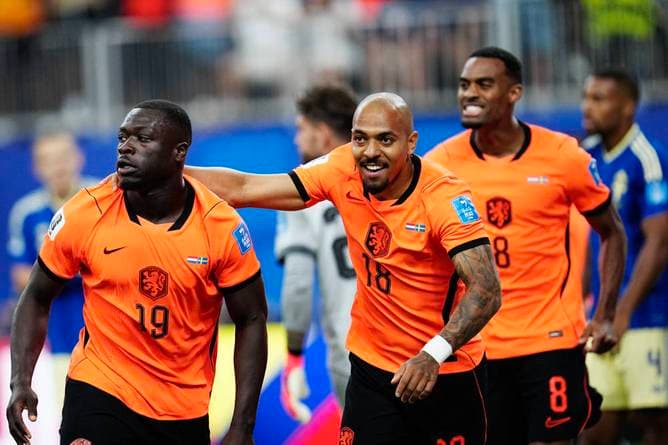 Historische Tor-Party für Oranje