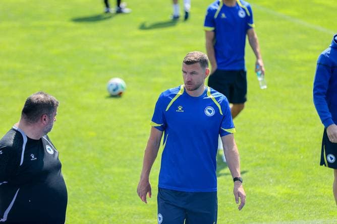 Dzeko und Co. starten in die WM