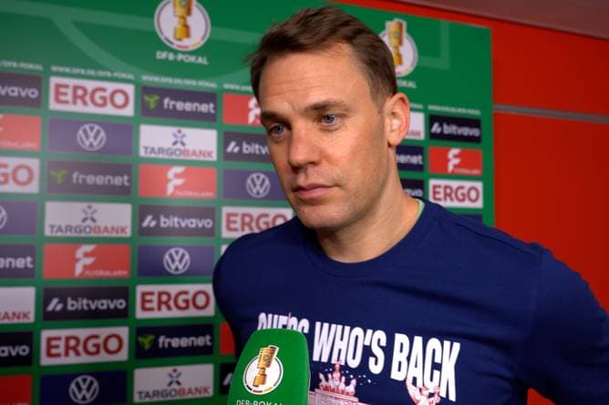 Dann verkündet Neuer, wie es weitergeht