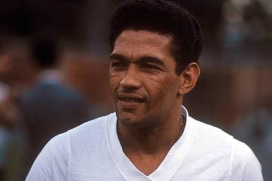 Nach seiner Karriere trank sich das Fußball-Genie zu Tode