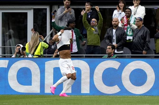 Drama in der Nachspielzeit! Iran muss bangen