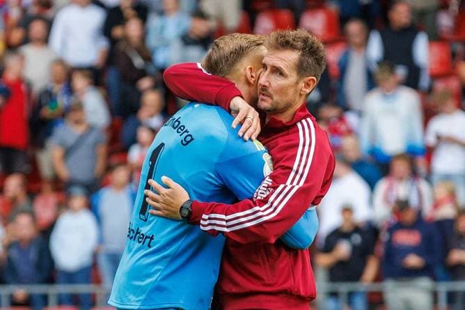 Elfer-Drama! Klose im Glück