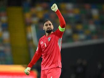 Italien gewinnt Hochsicherheits-Spiel