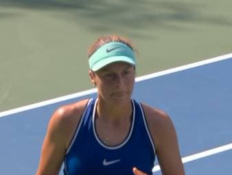 Tatjana Maria hat bei den US Open eine weitere Überraschung verpasst. Die Deutsche verlor trotz Satzführung gegen die 19 Jahre jüngere Tschechin Nikola Bartunkova mit 7:6 (7:5), 2:6, 3:6.