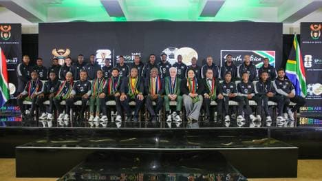Die südafrikanische Mannschaft reist verspätet zur WM