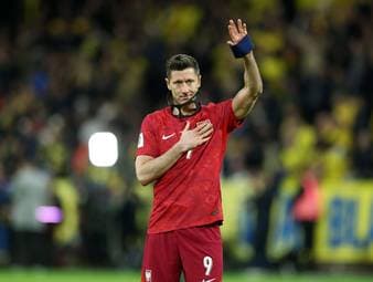 Nach dem Aus im Playoff-Finale deutet Robert Lewandowski seinen Abschied aus der polnischen Fußballnationalmannschaft an.
