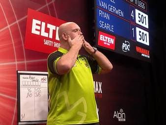 Der German Darts Grand Prix hat seinen ersten 9-Darter. Michael van Gerwen lässt München jubeln.