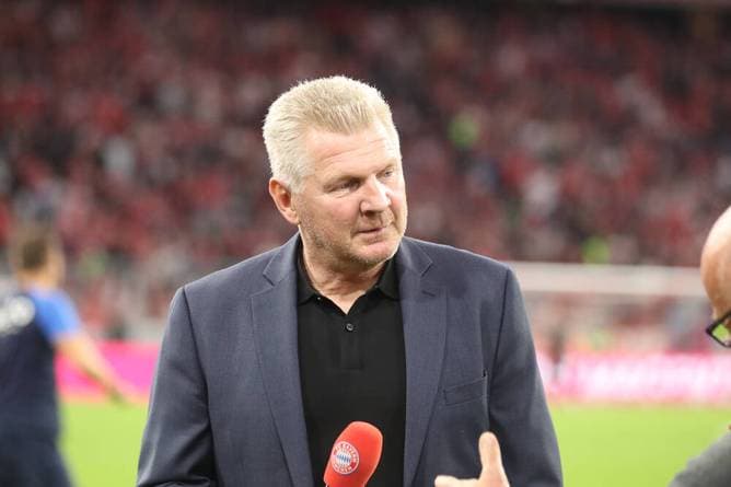 "Peinlich": Effenberg geht Bayern-Schiri hart an